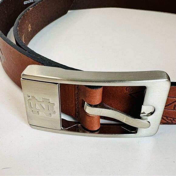 Eagles Wings Notre Dame Embossed Brown Leather Belt  Size 32 - Picture 2 of 4